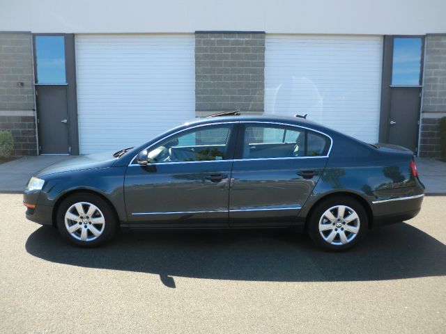 2006 Volkswagen Passat 4DR SDN LE V6 AT