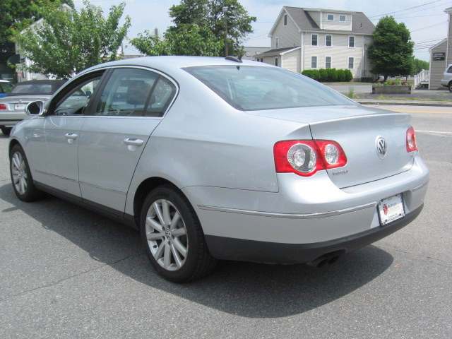 2006 Volkswagen Passat 4dr Sdn GS Plus