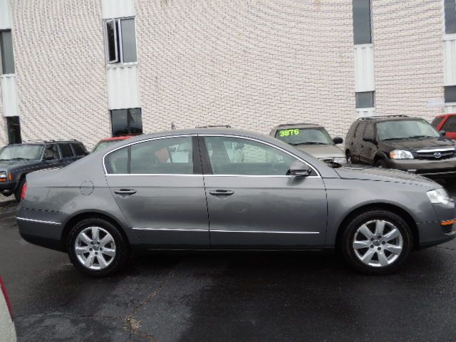 2006 Volkswagen Passat 4DR SDN LE V6 AT