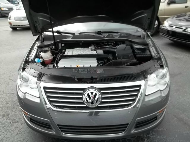 2006 Volkswagen Passat Touringone Owner