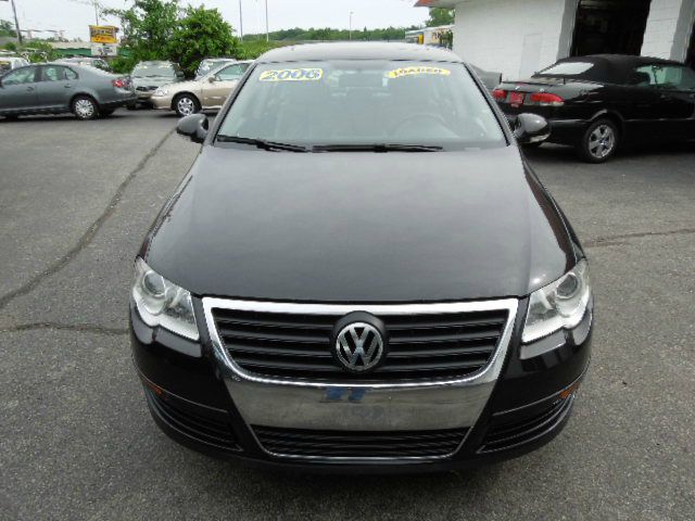 2006 Volkswagen Passat 4dr Sdn I4 Auto XLE