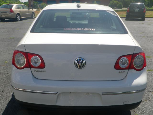 2006 Volkswagen Passat Wagon SE