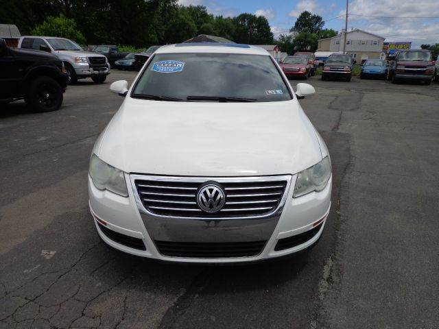 2006 Volkswagen Passat 4dr Sdn GS Plus