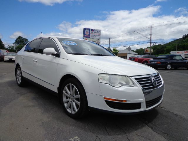 2006 Volkswagen Passat 4dr Sdn GS Plus