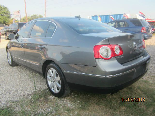 2006 Volkswagen Passat 4DR SDN LE V6 AT