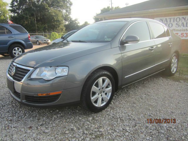 2006 Volkswagen Passat 4DR SDN LE V6 AT