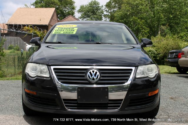 2006 Volkswagen Passat 4DR SDN LE V6 AT