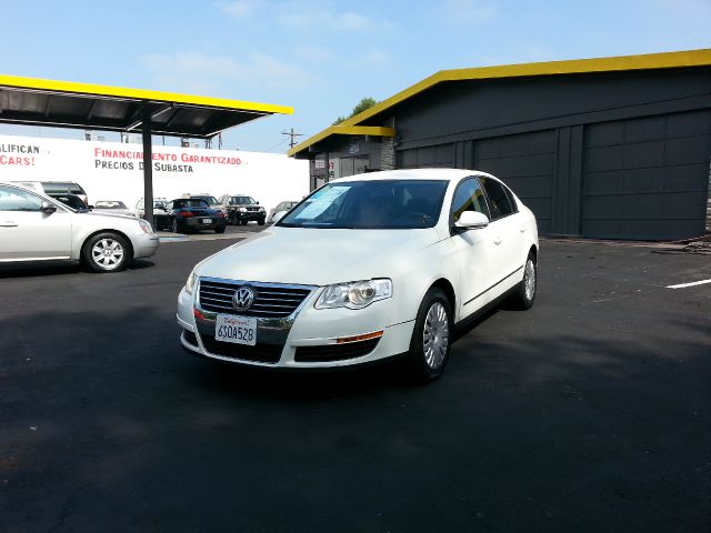 2006 Volkswagen Passat 4DR SDN LE V6 AT