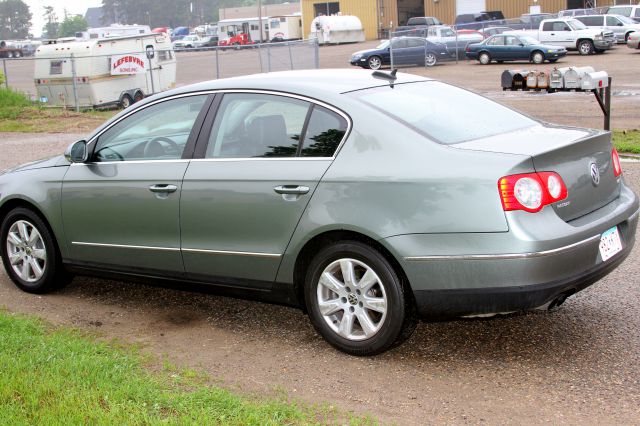 2006 Volkswagen Passat 4DR SDN LE V6 AT