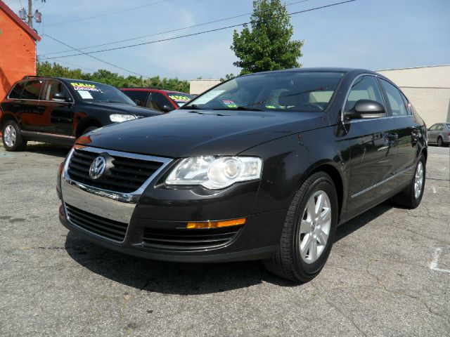 2006 Volkswagen Passat 4DR SDN LE V6 AT