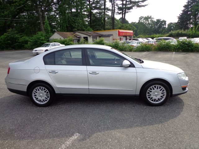 2006 Volkswagen Passat 4DR SDN LE V6 AT