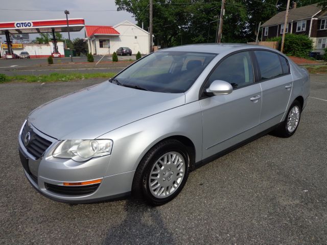 2006 Volkswagen Passat 4DR SDN LE V6 AT