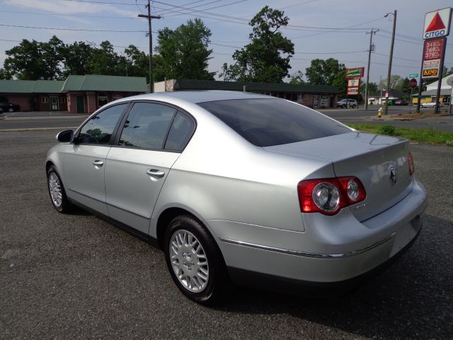 2006 Volkswagen Passat 4DR SDN LE V6 AT