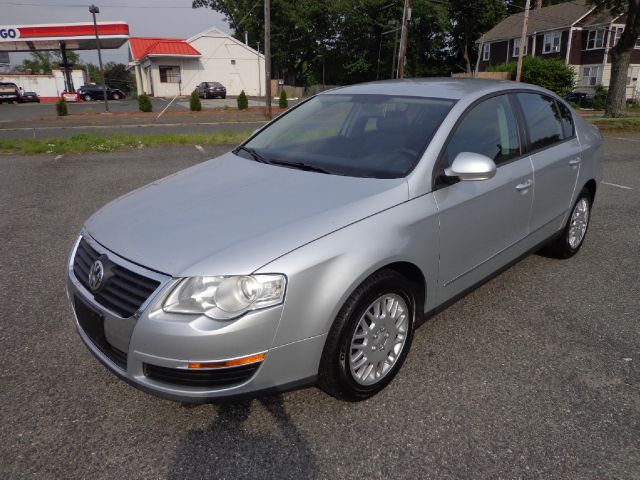 2006 Volkswagen Passat 4DR SDN LE V6 AT