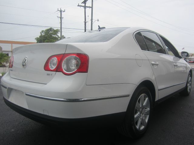 2006 Volkswagen Passat Wagon SE