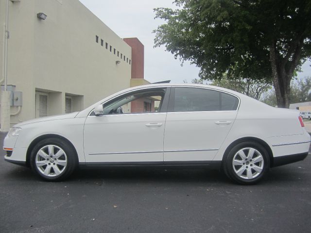 2006 Volkswagen Passat Wagon SE