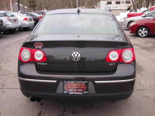 2006 Volkswagen Passat 4WD 4dr SUV Luxury