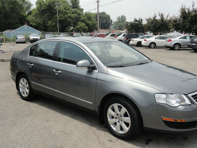 2006 Volkswagen Passat G35x 4dr Sdn AWD Auto Sedan