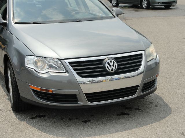 2006 Volkswagen Passat G35x 4dr Sdn AWD Auto Sedan