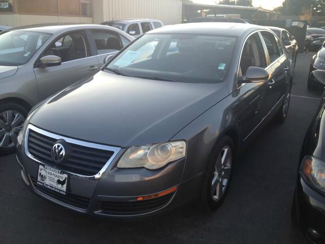 2006 Volkswagen Passat 4DR SDN LE V6 AT