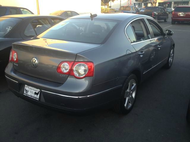 2006 Volkswagen Passat 4DR SDN LE V6 AT