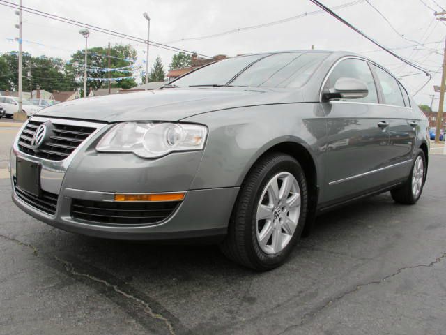 2006 Volkswagen Passat 4DR SDN LE V6 AT