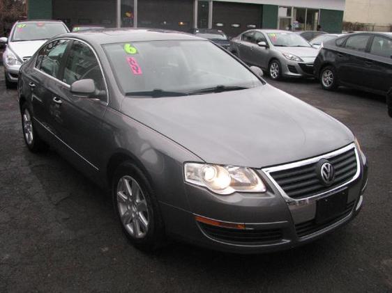 2006 Volkswagen Passat 4DR SDN LE V6 AT