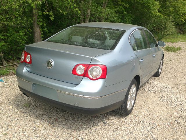 2006 Volkswagen Passat 4DR SDN LE V6 AT