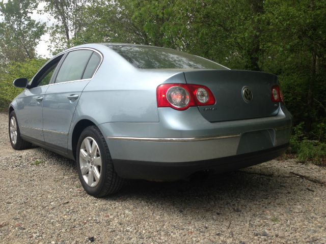 2006 Volkswagen Passat 4DR SDN LE V6 AT