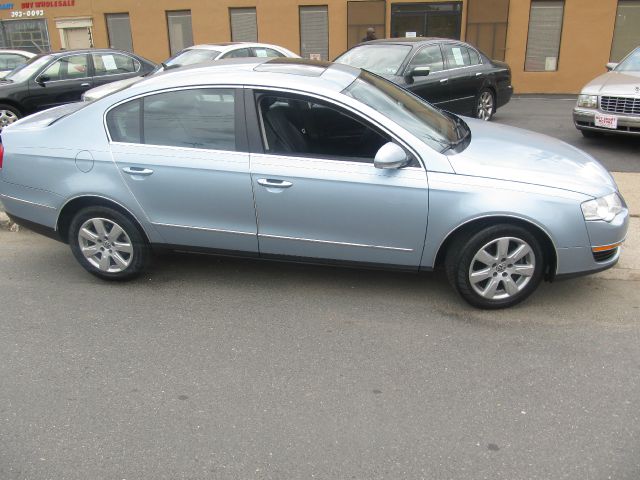 2006 Volkswagen Passat 4DR SDN LE V6 AT