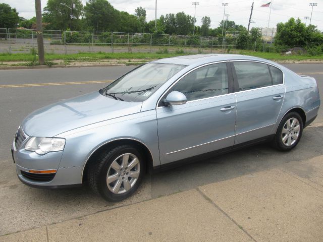 2006 Volkswagen Passat 4DR SDN LE V6 AT