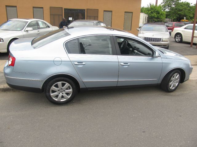 2006 Volkswagen Passat 4DR SDN LE V6 AT