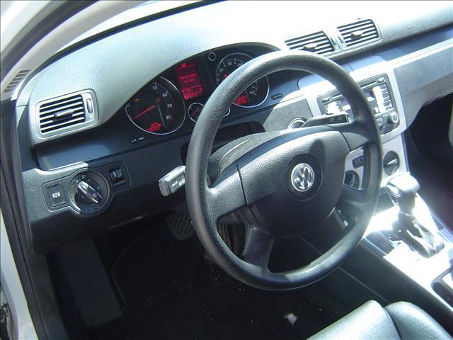 2006 Volkswagen Passat Wagon SE