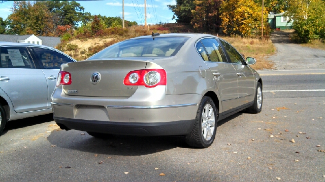 2006 Volkswagen Passat 4DR SDN LE V6 AT