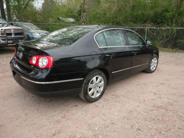 2006 Volkswagen Passat 4DR SDN LE V6 AT