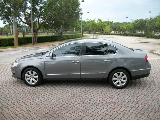 2006 Volkswagen Passat 4DR SDN LE V6 AT