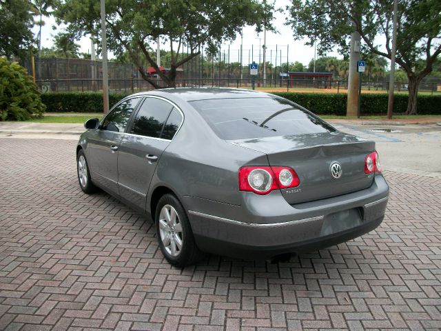 2006 Volkswagen Passat 4DR SDN LE V6 AT