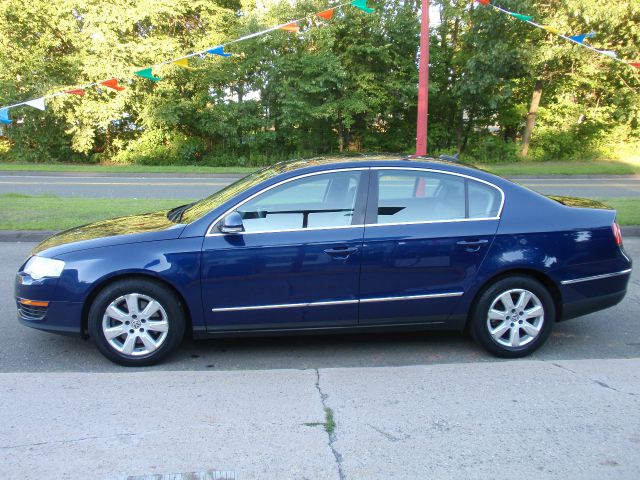 2006 Volkswagen Passat 4DR SDN LE V6 AT