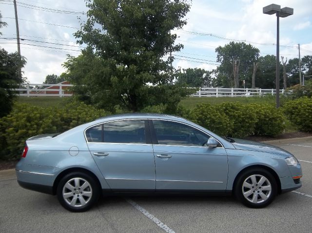 2006 Volkswagen Passat 4DR SDN LE V6 AT