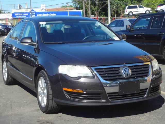 2006 Volkswagen Passat 4DR SDN LE V6 AT