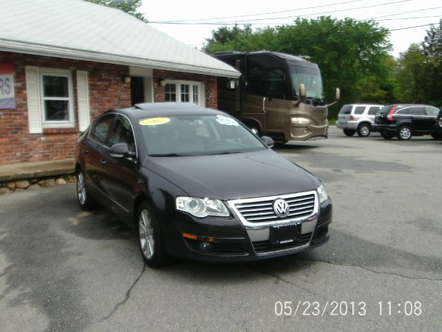 2007 Volkswagen Passat 2003 GMC Savana