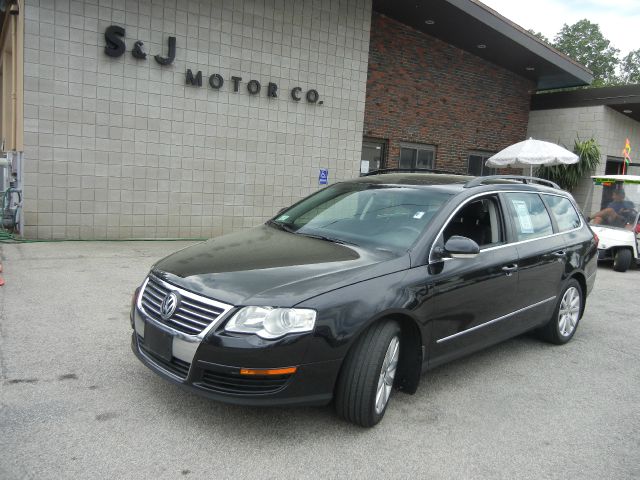 2007 Volkswagen Passat 2003 GMC Savana