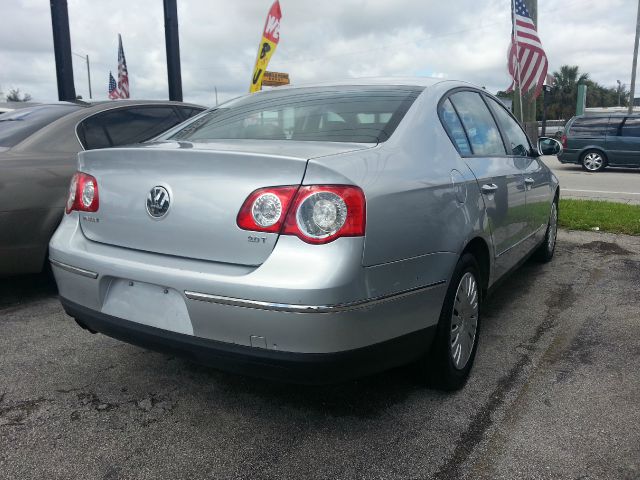 2007 Volkswagen Passat 4DR SDN LE V6 AT