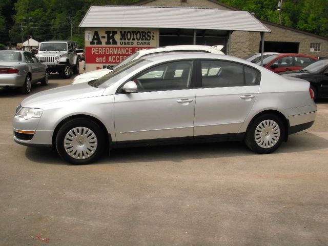 2007 Volkswagen Passat 4DR SDN LE V6 AT