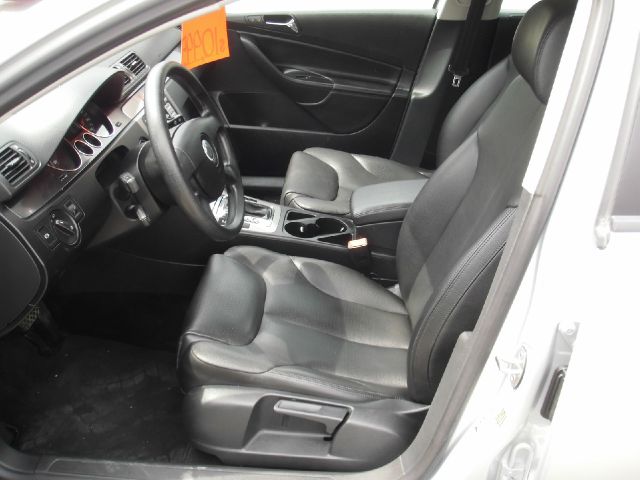 2007 Volkswagen Passat 4DR SDN LE V6 AT