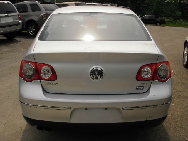 2007 Volkswagen Passat 4DR SDN LE V6 AT