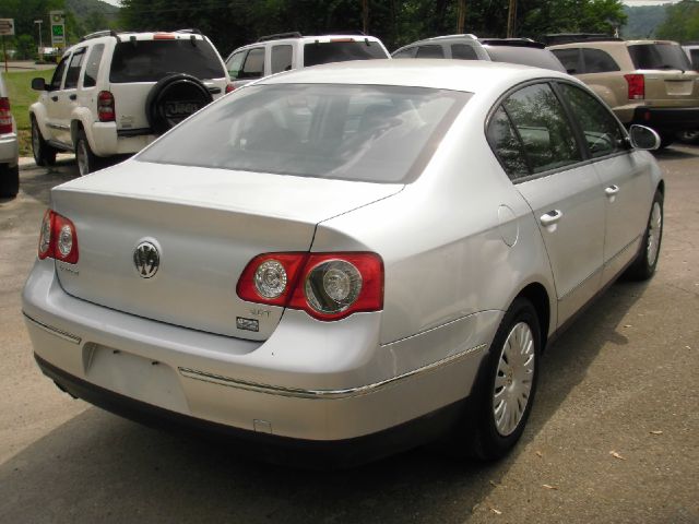 2007 Volkswagen Passat 4DR SDN LE V6 AT