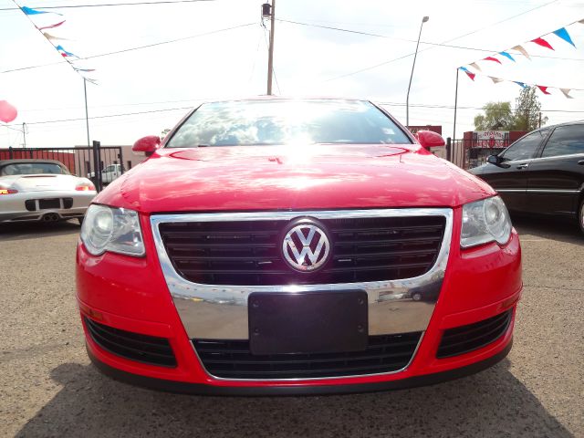 2008 Volkswagen Passat Series 4