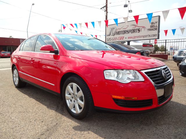 2008 Volkswagen Passat Series 4