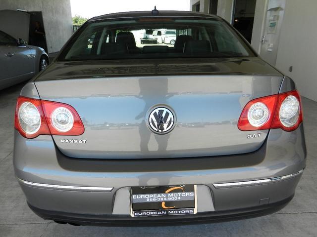 2008 Volkswagen Passat 4x4 LTZ